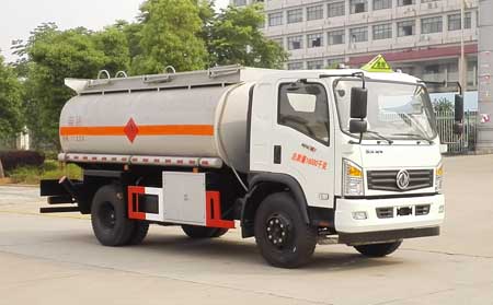 楚飞牌CLQ5160GJY5型加油车